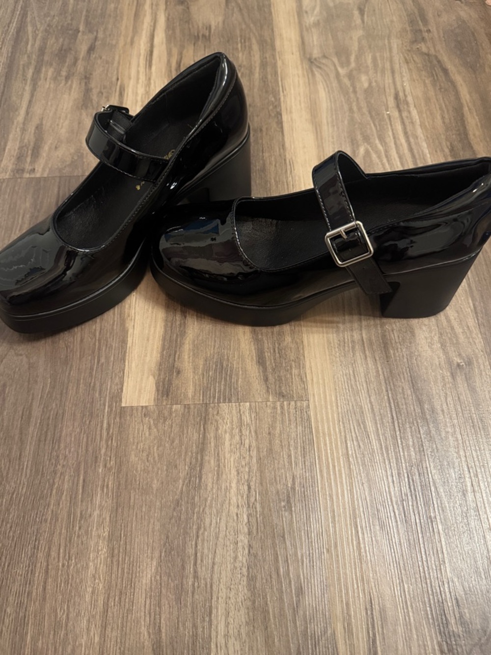 SHEIN Black Patent Mary Jane Platform Pumps